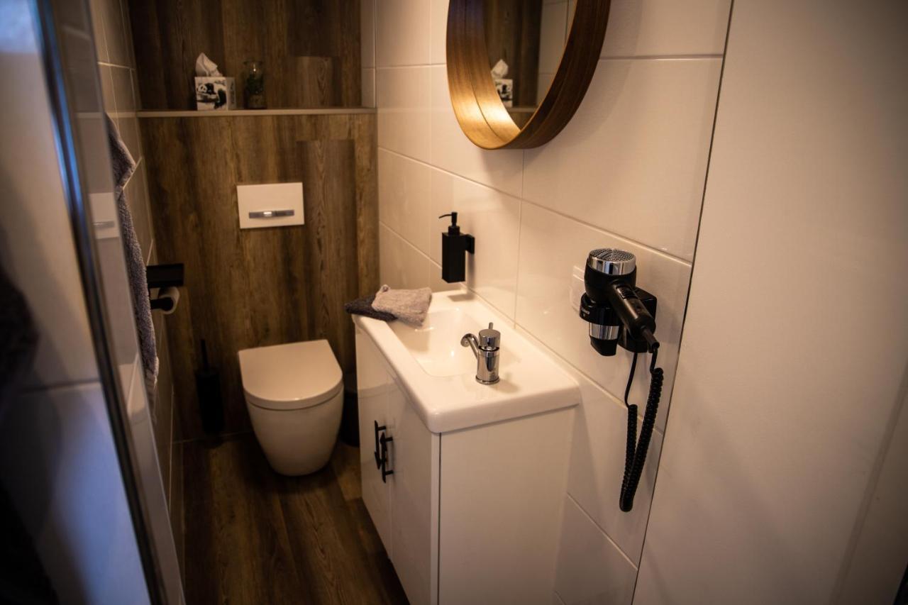 Unterschlupf Radeberg Mit Garten & Whirlpool المظهر الخارجي الصورة